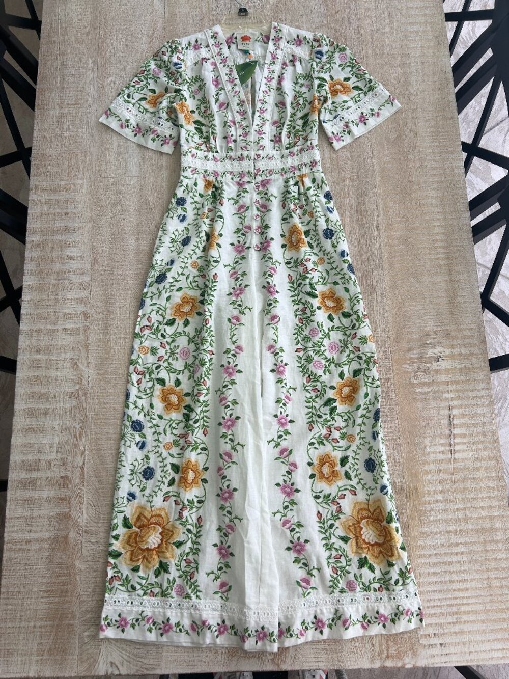 Farm Rio Folk Floral Linen Blend White Short-Sleeve Wide-Leg Jumpsuit Small NWT - Picture 4 of 16